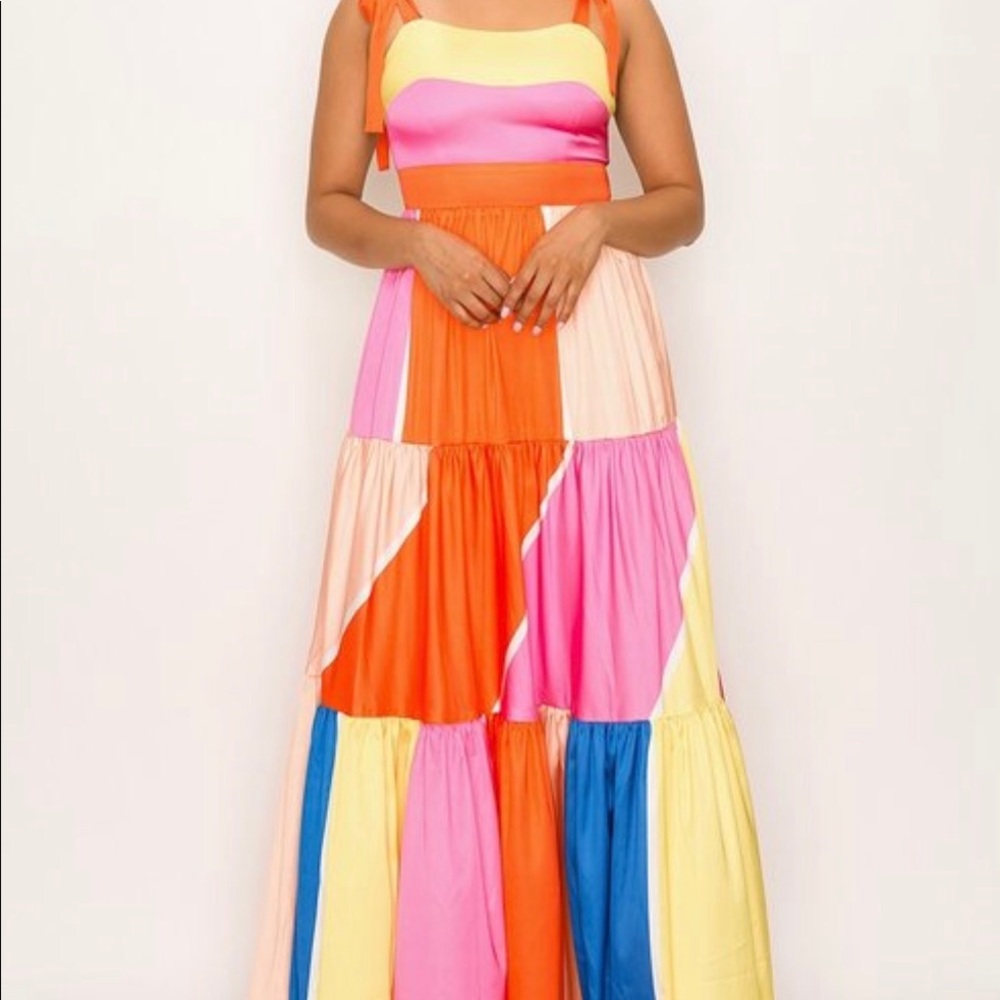 Dress - Picture 2 of 8